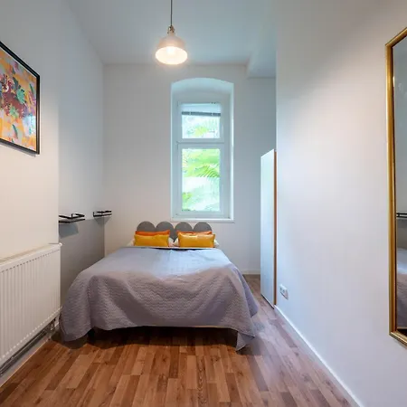 Modern, Central Flat With Workspace Berlin Exterior photo