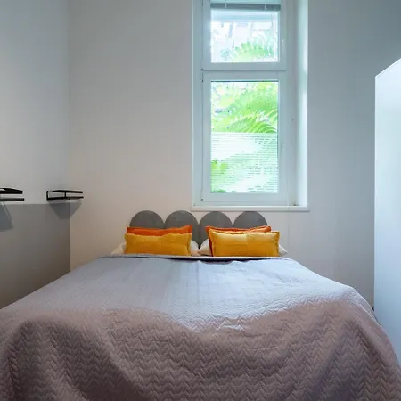 Modern, Central Flat With Workspace Berlin Exterior photo