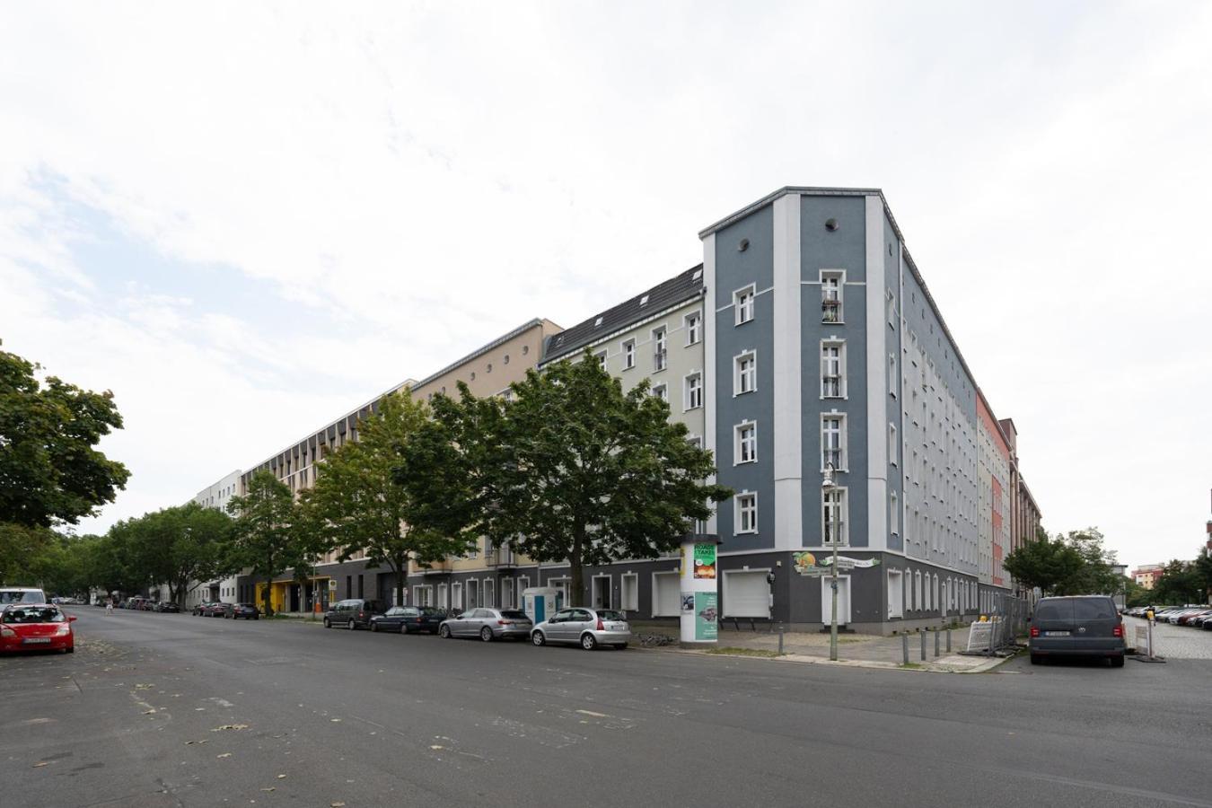 Modern, Flat With Workspace