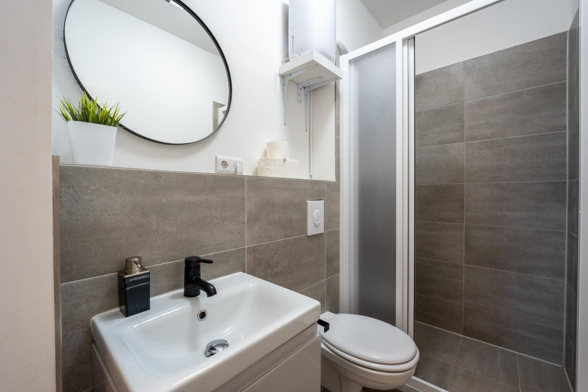 Appartamento Modern, Flat With Workspace *